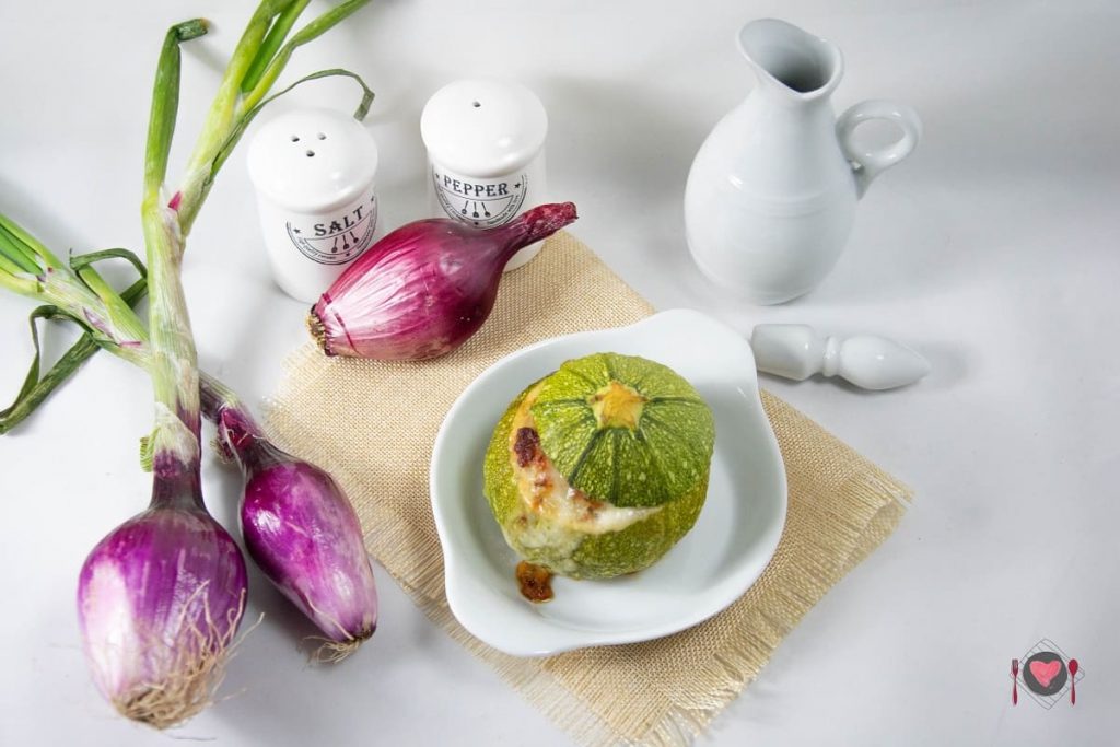 Foto raffigurante le zucchine tonde ripiene con la carne