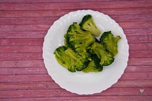 La foto raffigurante le cimette cotte per la preparazione delle pasta broccoli acciughe