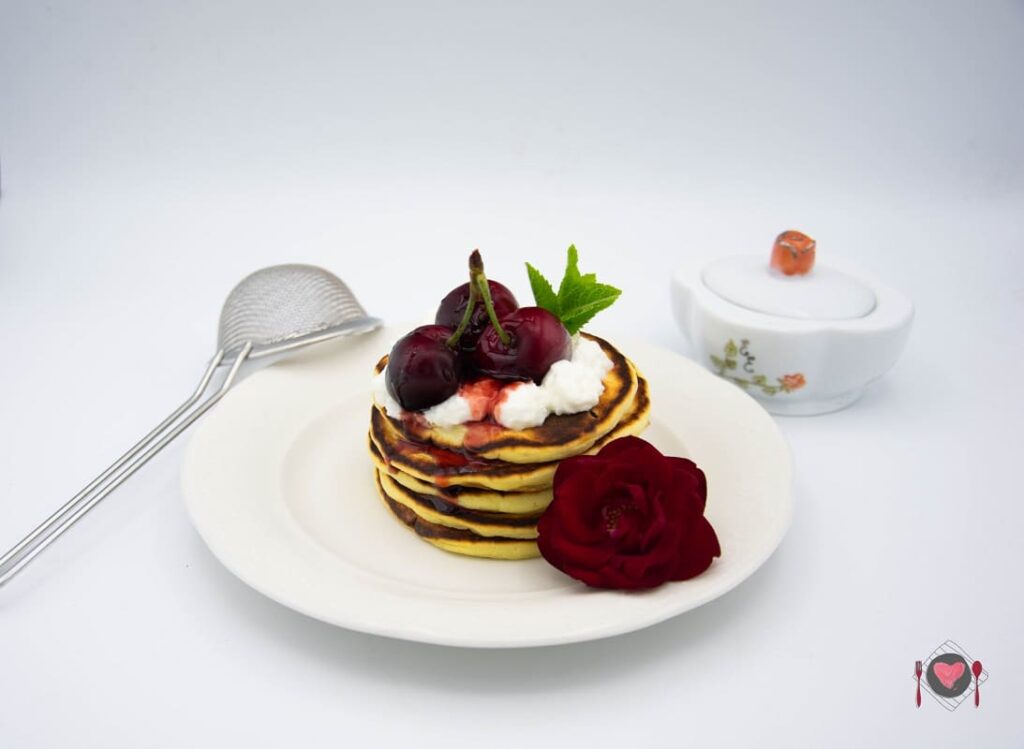 La foto raffigurante i nostri pancake allo yogurt pronti!