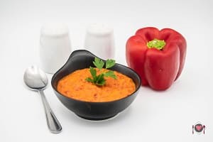 La foto raffigurante la nostra salsa di peperoni pronta per essere gustata con quello che più ti piace