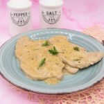La foto raffigurante un piatto ricco di sapore: le scaloppine al gorgonzola