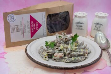 La foto raffigurante la pasta con panna e zucchine