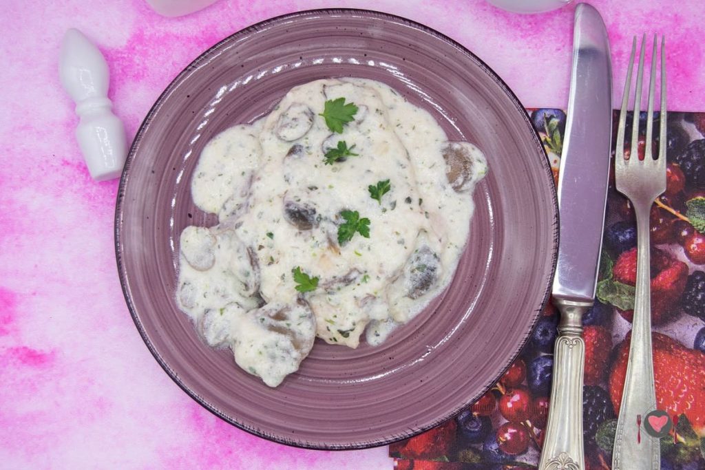 La foto raffigurante le nostre scaloppine ai funghi pronte per essere assaporate