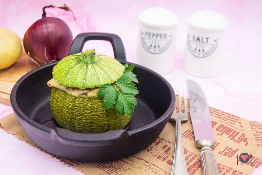 La foto raffigurante le nostre squisite Zucchine tonde ripiene di tonno