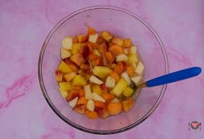 Macedonia di frutta estiva ( la prepari in 10 minuti )