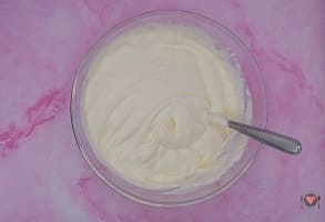 Semifreddo allo yogurt ( lo prepari in 20 minuti )