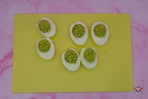 Uova ripiene senza tonno ( appetitose in 15 minuti )