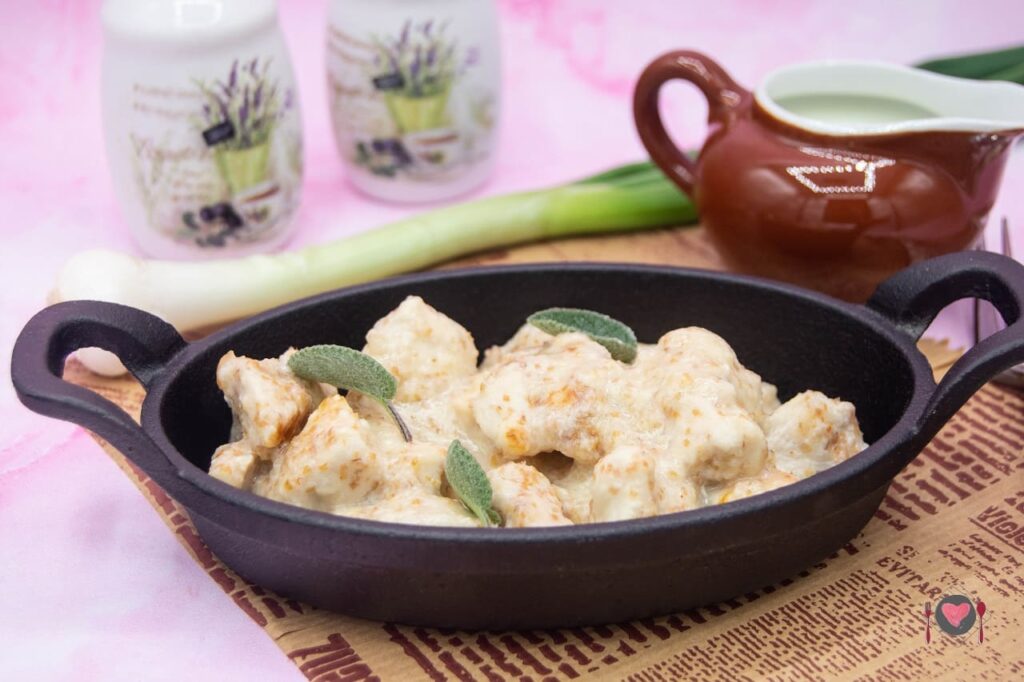 La foto raffigurante i bocconcini di pollo al latte