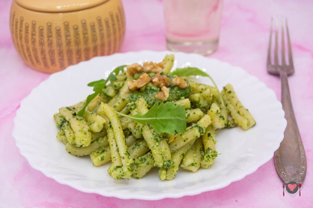 Pasta Fredda Con Pesto Di Rucola E Noci ( In 15 Minuti )