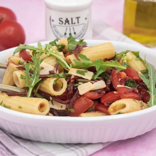 La foto raffigurante la pasta fredda con bresaola