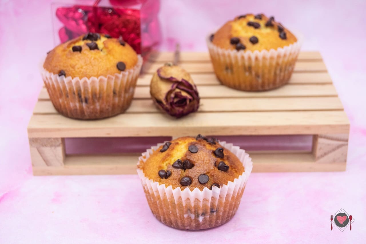 La foto raffigurante i muffin con gocce di cioccolato