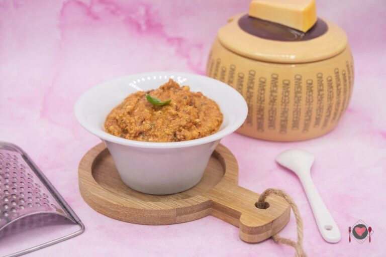 La foto raffigurante il pesto con pomodoro secco