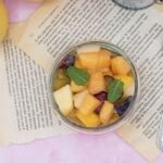 Macedonia di frutta con liquore ( la prepari in 10 minuti ) La foto raffigurante la macedonia di frutta con rum bianco