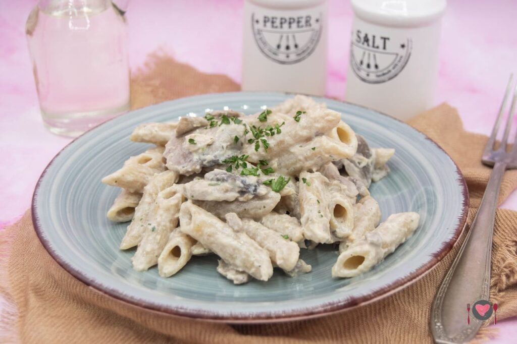 La foto raffigurante la pasta funghi e tonno