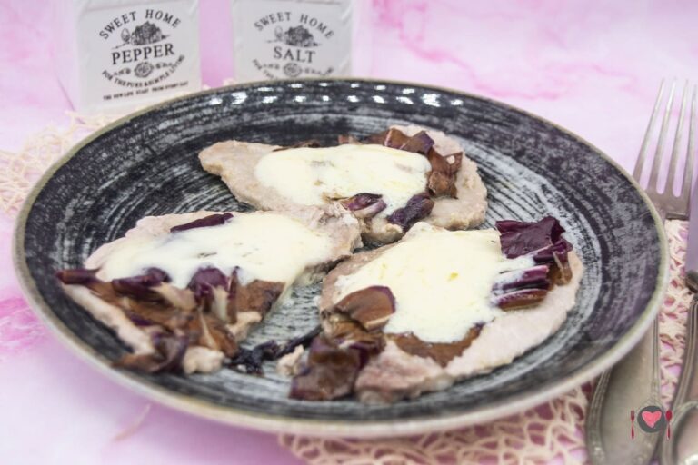 La foto raffigurante le scaloppine al radicchio e gorgonzola
